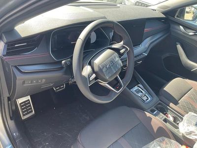 Neu Skoda Octavia RS 265 PS (194 kW) 2026 Smokey diamond silver metallic Kombi