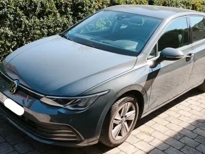 Gebraucht VW Golf VIII Life 204 PS (150 kW) 2024 Grau Limousine