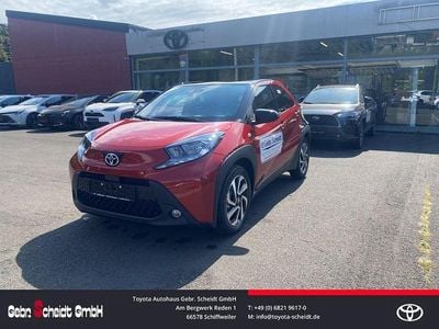Gebraucht Toyota Aygo X 72 PS (52 kW) 2025 Rot SUV