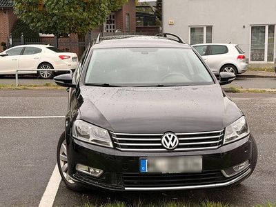 Schwarz Gebraucht 2014 VW Passat Highline Kombi | 8.600 € (Fairer Preis)