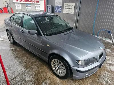 Gebraucht BMW 320 150 PS (110 kW) 2003 Grau Limousine