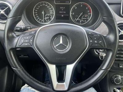 Mercedes B180