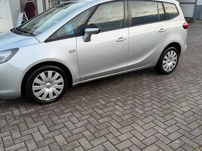 Silber Gebraucht 2015 Opel Zafira Tourer Van / Kleinbus | 5.500 € (Fairer Preis)