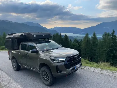 Używany Toyota HiLux 204 KM (150 kW) 2021 Zielony Pickup