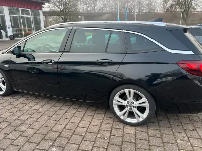 Gebraucht Opel Astra 160 PS (117 kW) 2017 Schwarz Kombi