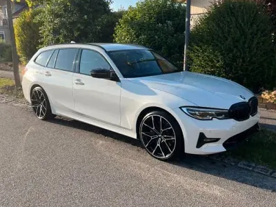 Gebraucht BMW 330 Sport Line 286 PS (210 kW) 2020 Weiß Kombi
