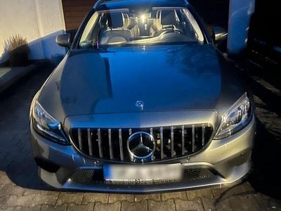 Grau Gebraucht 2019 Mercedes C300e Kombi | 20.500 € (Fairer Preis)