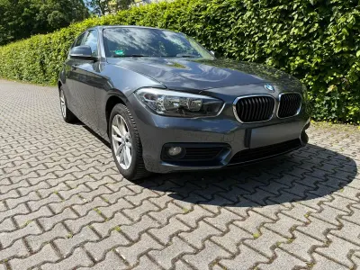 Gebraucht BMW 118 Advantage 136 PS (100 kW) 2017 Grau Kleinwagen