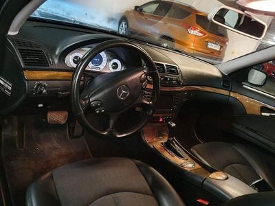 Mercedes E320