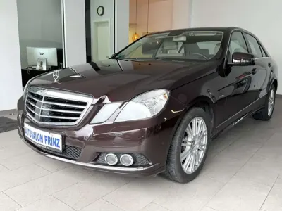 Usata Mercedes E350 231 CV (169 kW) 2009 Marrone Berlina