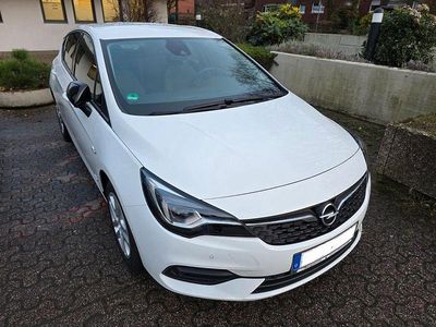 Gebraucht Opel Astra Design Edition 131 PS (96 kW) 2021 Weiß Limousine
