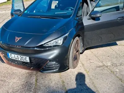 Gebraucht Cupra Born 150 kW (204 PS) 2022 Schwarz Kleinwagen