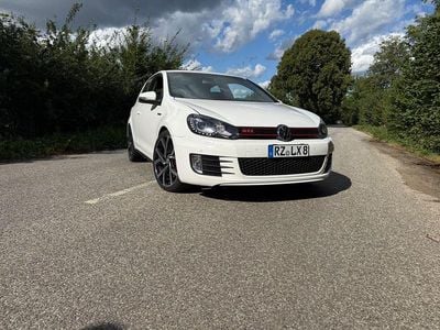 Usata VW Golf VI GTI 211 CV (155 kW) 2011 Bianco Utilitaria
