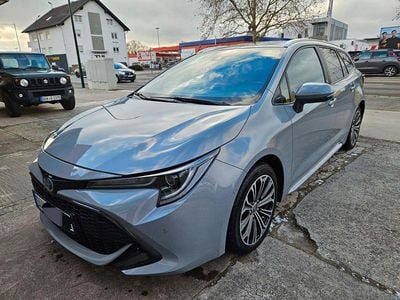 Grau Gebraucht 2022 Toyota Corolla Team Kombi | 24.990 € (Fairer Preis)