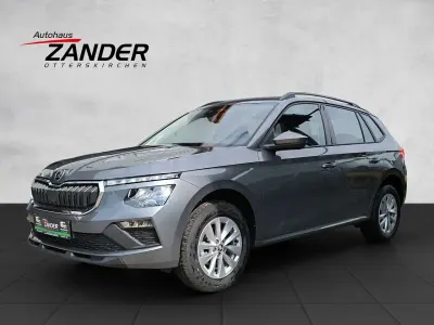 Neu Skoda Kamiq Drive 116 PS (85 kW) 2026 Graphitegrau SUV