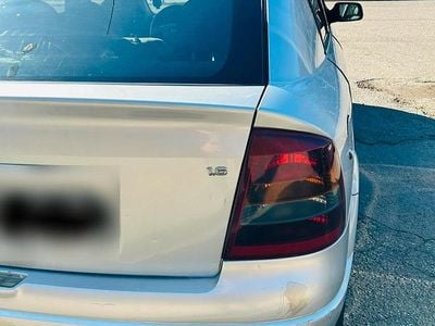 Gebraucht Opel Astra 102 PS (75 kW) 2004 Silber Kleinwagen