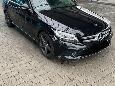 Gebraucht Mercedes C300 245 PS (180 kW) 2019 Schwarz Kombi