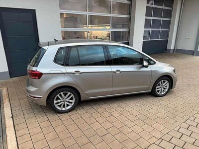 Gebraucht VW Golf VII Comfortline 131 PS (96 kW) 2019 Silber SUV