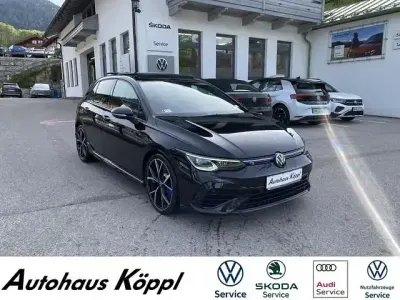 Gebraucht VW Golf VIII R 320 PS (235 kW) 2024 Grenadillschwarz metallic Limousine