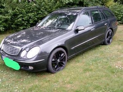 Mercedes E500