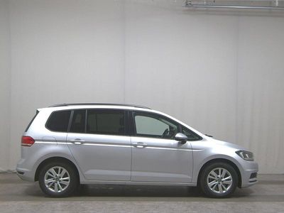 Gebraucht VW Touran Comfortline 150 PS (110 kW) 2021 Silber Van / Kleinbus