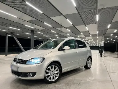 Gebraucht VW Golf VI Highline 140 PS (102 kW) 2010 Silber Limousine