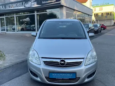Gebraucht Opel Zafira Edition 140 PS (102 kW) 2009 Silber Van / Kleinbus