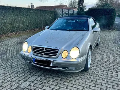 Gebraucht Mercedes CLK230 Edition 197 PS (144 kW) 2003 Cabrio