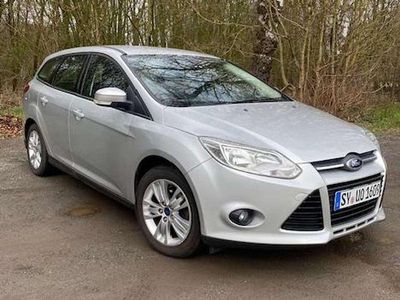 Gebraucht Ford Focus Titanium 125 PS (91 kW) 2014 Silber Kombi