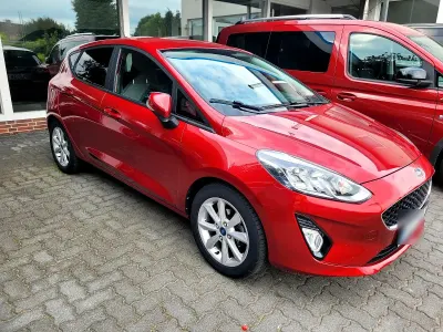 Gebraucht Ford Fiesta 95 PS (69 kW) 2020 Rot Kleinwagen
