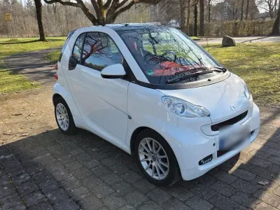 Gebraucht Smart ForTwo Coupé 71 PS (52 kW) 2011 Weiß Coupé