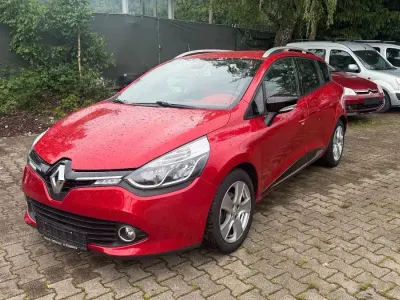 Gebraucht Renault Clio GrandTour Dynamique 120 PS (88 kW) 2013 Rot Kombi