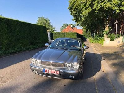 Jaguar XJ6