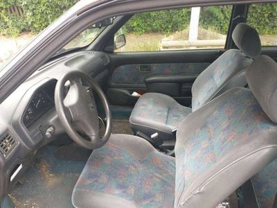 Peugeot 106