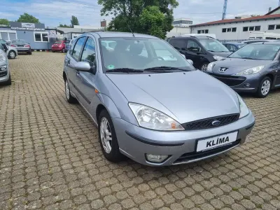 Gebraucht Ford Focus 116 PS (85 kW) 2004 Silber Limousine