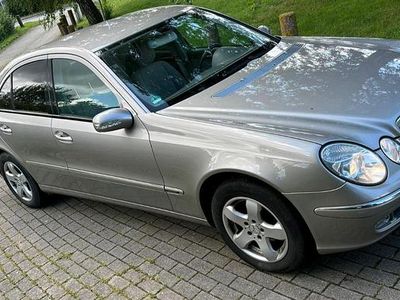 Mercedes E220