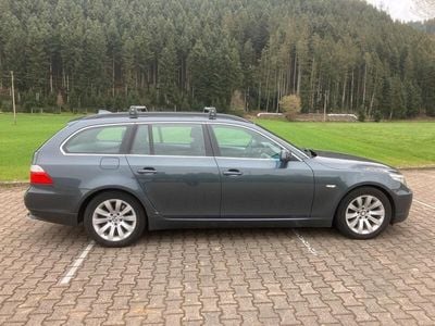 BMW 525