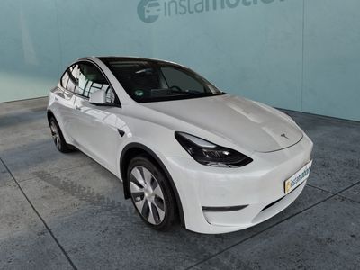gebraucht Tesla Model Y Tesla Model Y, 15.000 km, 345 PS, EZ 03.2022, Elektro