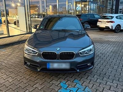 Grau Gebraucht 2018 BMW 118 M Sport Kleinwagen | 13.400 € (Superpreis)