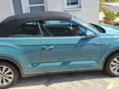 Gebraucht VW T-Roc Cabriolet R-line 150 PS (110 kW) 2021 Grün Cabrio