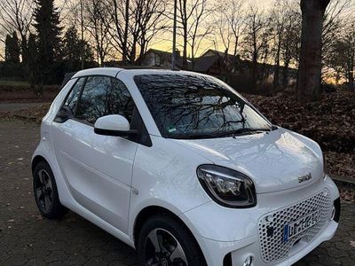 Weiß Gebraucht 2023 Smart ForTwo Electric Drive Passion Cabrio | 15.700 € (Guter Preis)