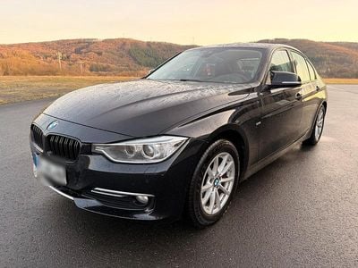Gebraucht BMW 320 Luxury Line 184 PS (135 kW) 2012 Schwarz Limousine