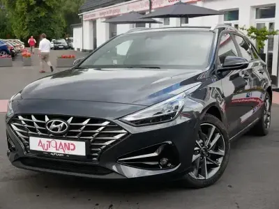 Gebraucht Hyundai i30 GO! 120 PS (88 kW) 2023 Grau Kombi