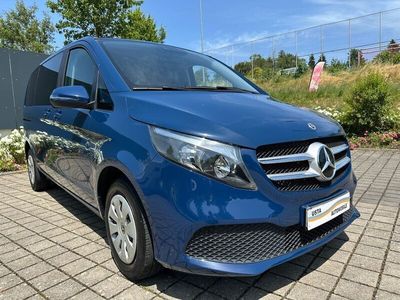Mercedes V220