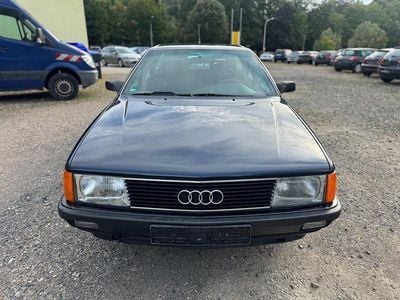 Schwarz Gebraucht 1989 Audi 100 Basis Limousine | 3.999 €