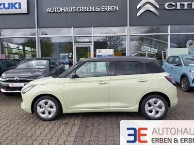 Usata Suzuki Swift Comfort 83 CV (61 kW) 2025 Grigio Berlina
