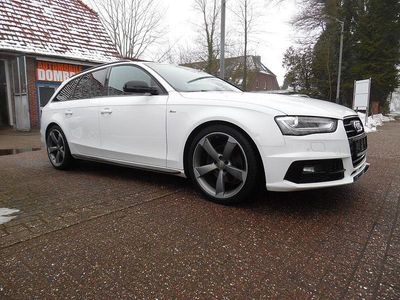 Weiß Gebraucht 2015 Audi A4 S-Line Kombi | 15.990 € (Fairer Preis)