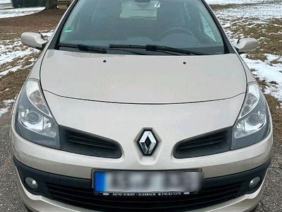 Gold Gebraucht 2007 Renault Clio III Authentique Limousine | 2.400 € (Fairer Preis)