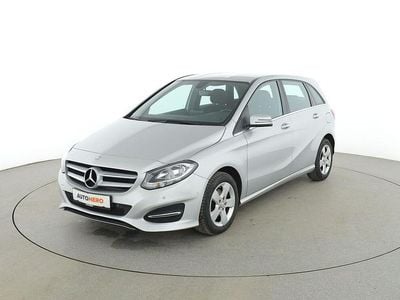 Gebraucht Mercedes B180 Style 122 PS (89 kW) 2015 Silber Van / Kleinbus