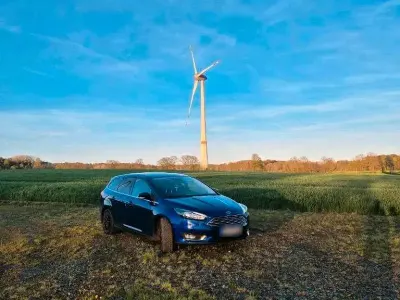 Gebraucht Ford Focus Titanium 150 PS (110 kW) 2015 Blau Kombi